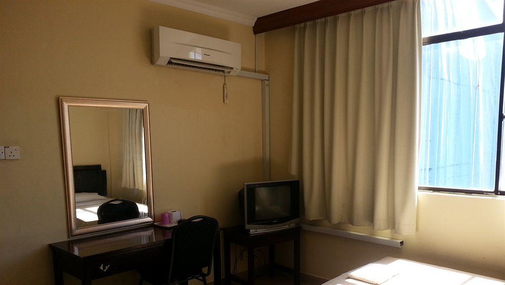 Hotel Iskandar Kota Kinabalu Eksteriør billede